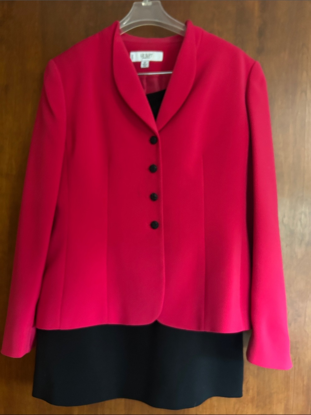 LE Suit hot pink / black skirt suit size 6P